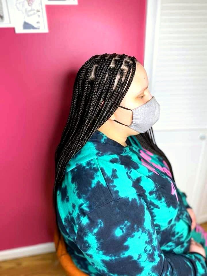 Knotless braids, side view