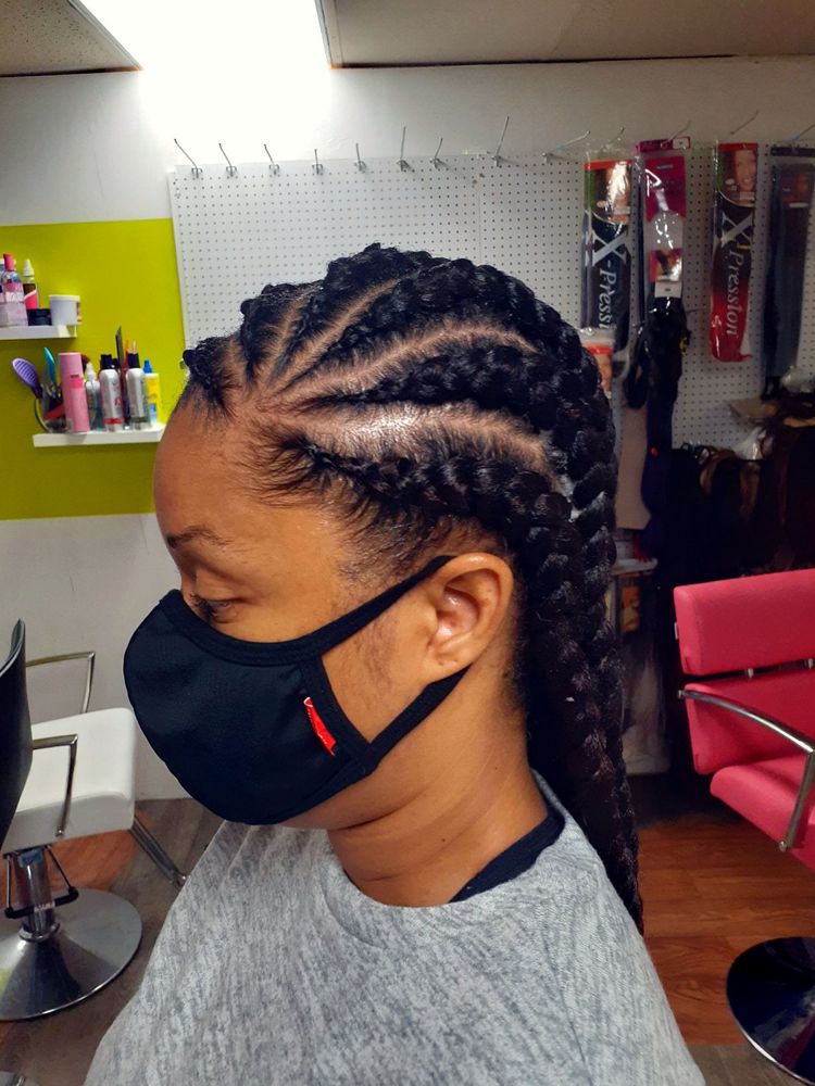 Feed-in cornrows, side view